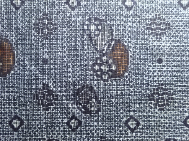 JAPANESE KIMONO / ANTIQUE KIMONO / SILK / DOROZOME / OSHIMA TSUMUGI / WOVEN GEOMETRIC